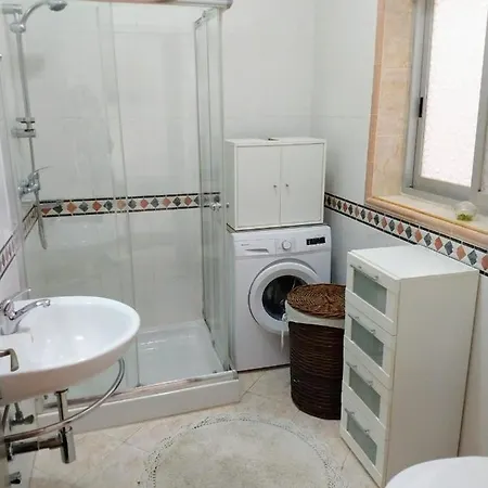 San Julians With Shared Bathroom Kwatera prywatna St. Julian's